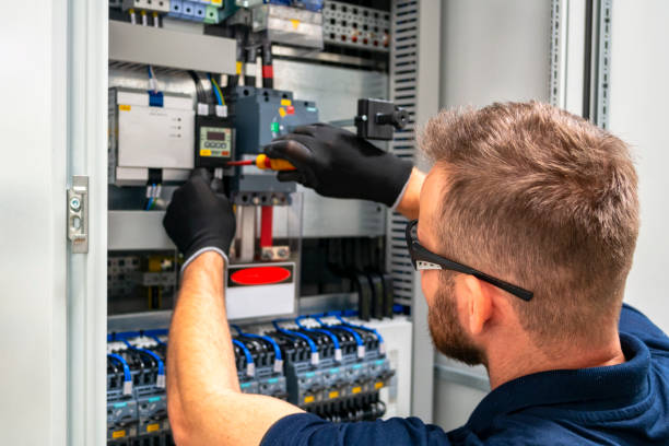 Best Licensed Electrician  in Westlake Vlage, IL