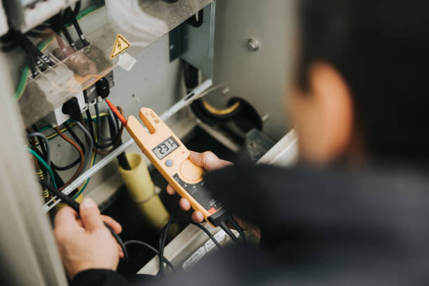 Best Emergency Electrical Repair  in Westlake Vlage, IL