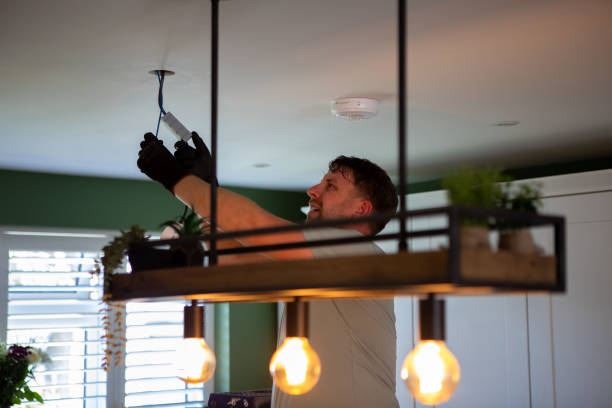 Best Emergency Electrician Near Me  in Westlake Vlage, IL